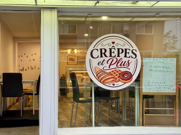 Vitrine de la crêperie